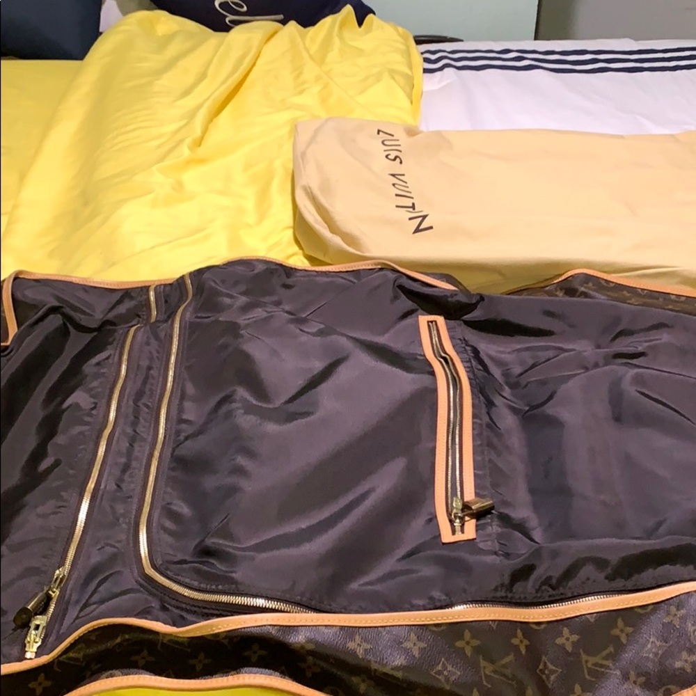 Garment bag